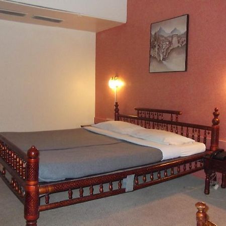 Hotel Bluehill Bhavnagar Esterno foto