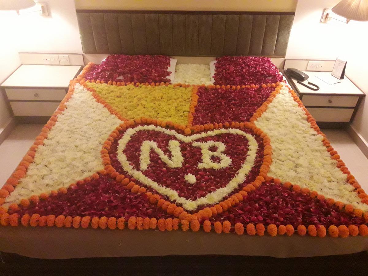 Hotel Bluehill Bhavnagar Esterno foto