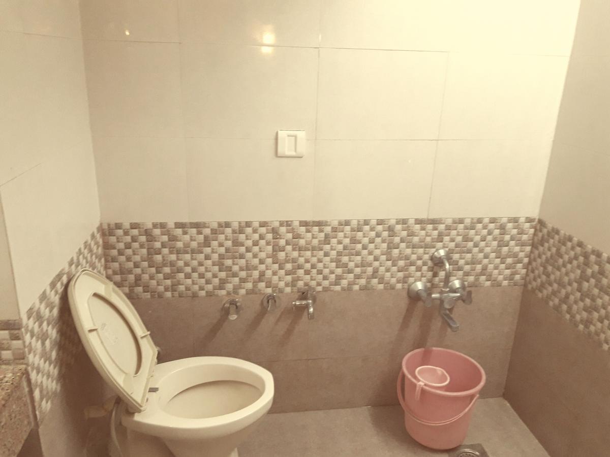 Hotel Bluehill Bhavnagar Esterno foto